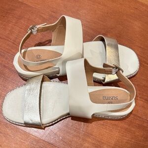 Susina Women's Sandals in Cream and Gold